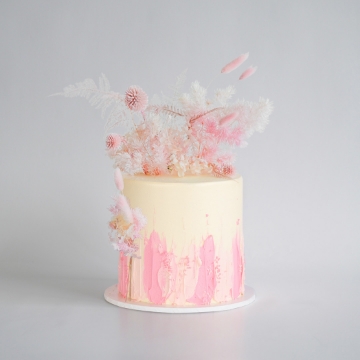 Picture of Buttercream Cake | Vertical Shades with Preserved Florals
